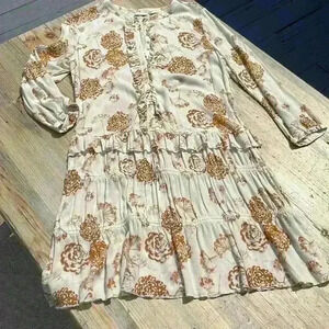 Hinge, extra small ruffled knee length dress